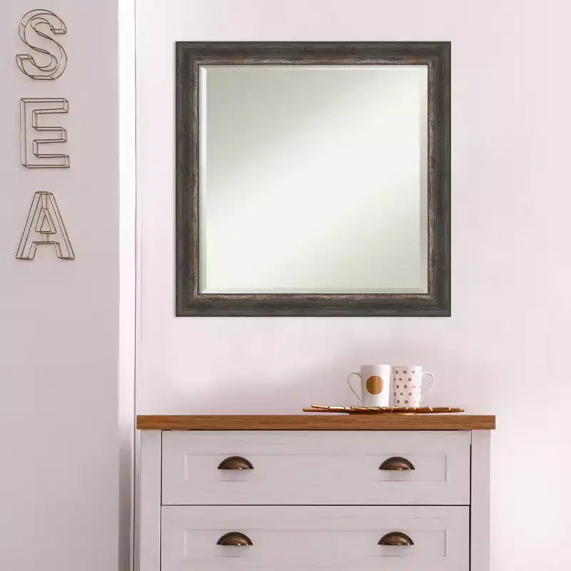 Specchio da Parete Quadrato Incorniciato 24" x 24" con Bordo Smussato – Finitura Carbone Rustico