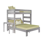 Letto a castello a L in stile rustico con scrivania, matrimoniale sopra queen size