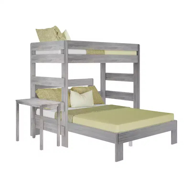 Letto a castello a L in stile rustico con scrivania, matrimoniale sopra queen size