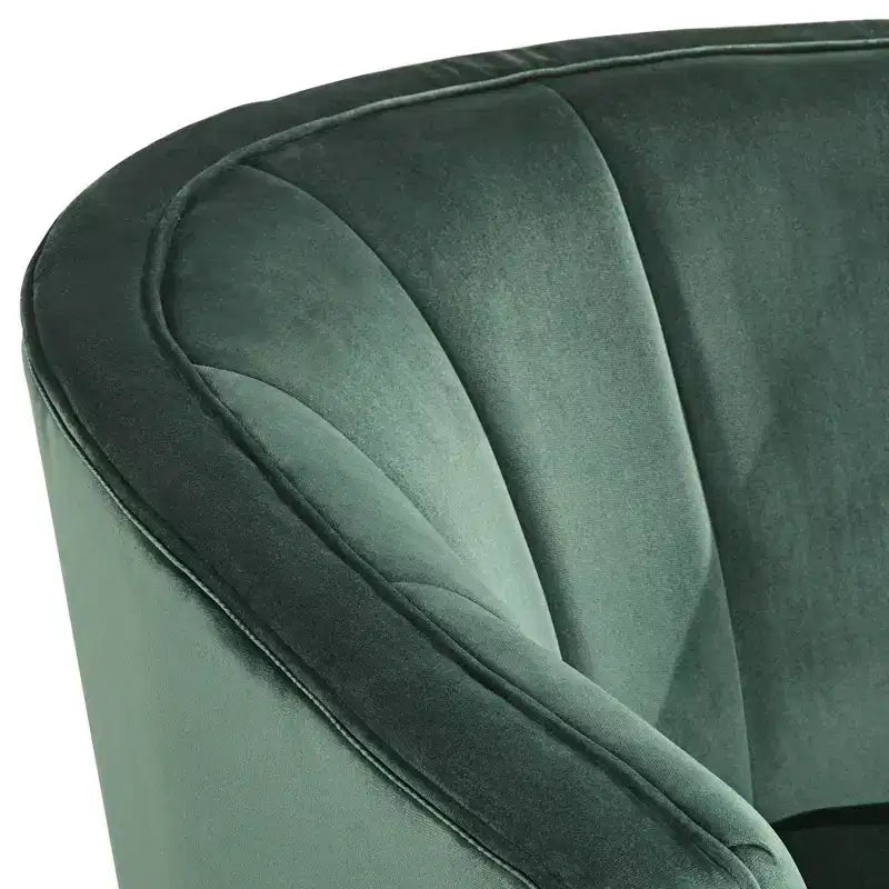 Poltrona d'accento trapuntata in velluto verde con gambe in metallo dorato